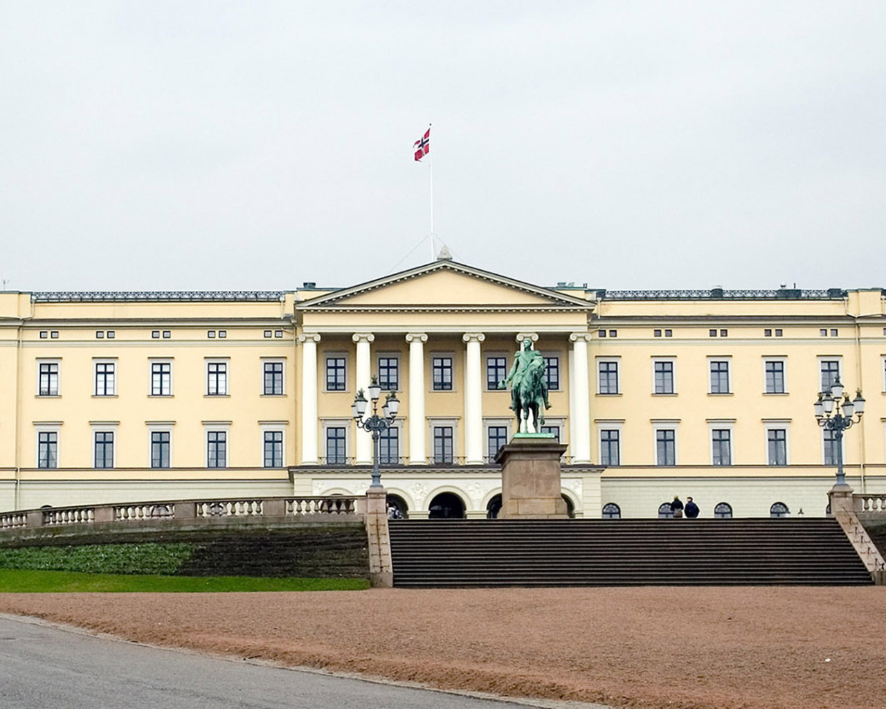 Королевский дворец в Осло