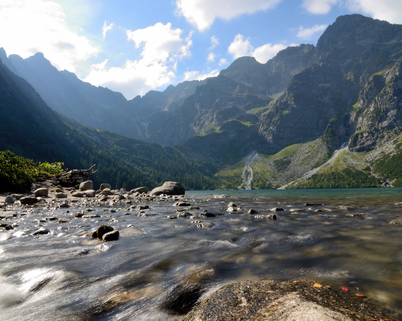 Самое большое горное озеро в регионе, Польша