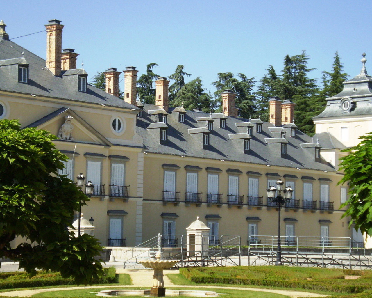 Дворец Эль Пардо в Мадриде