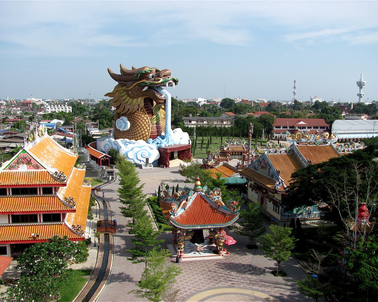 Парк развлечений на курорте Лопбури, Таиланд