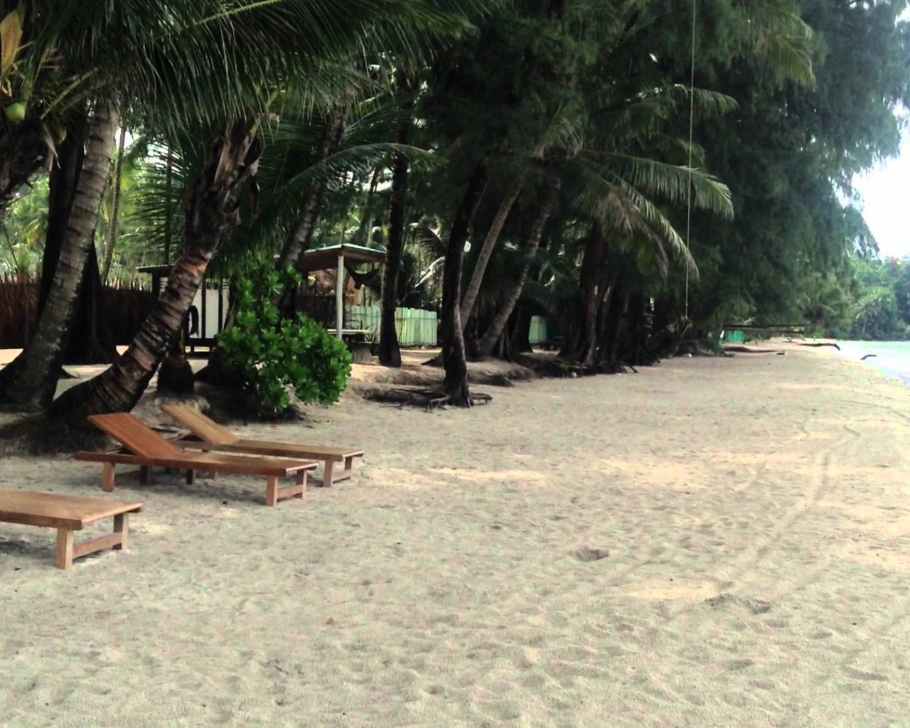 Золотой пляж на острове Ко Куд, Таиланд