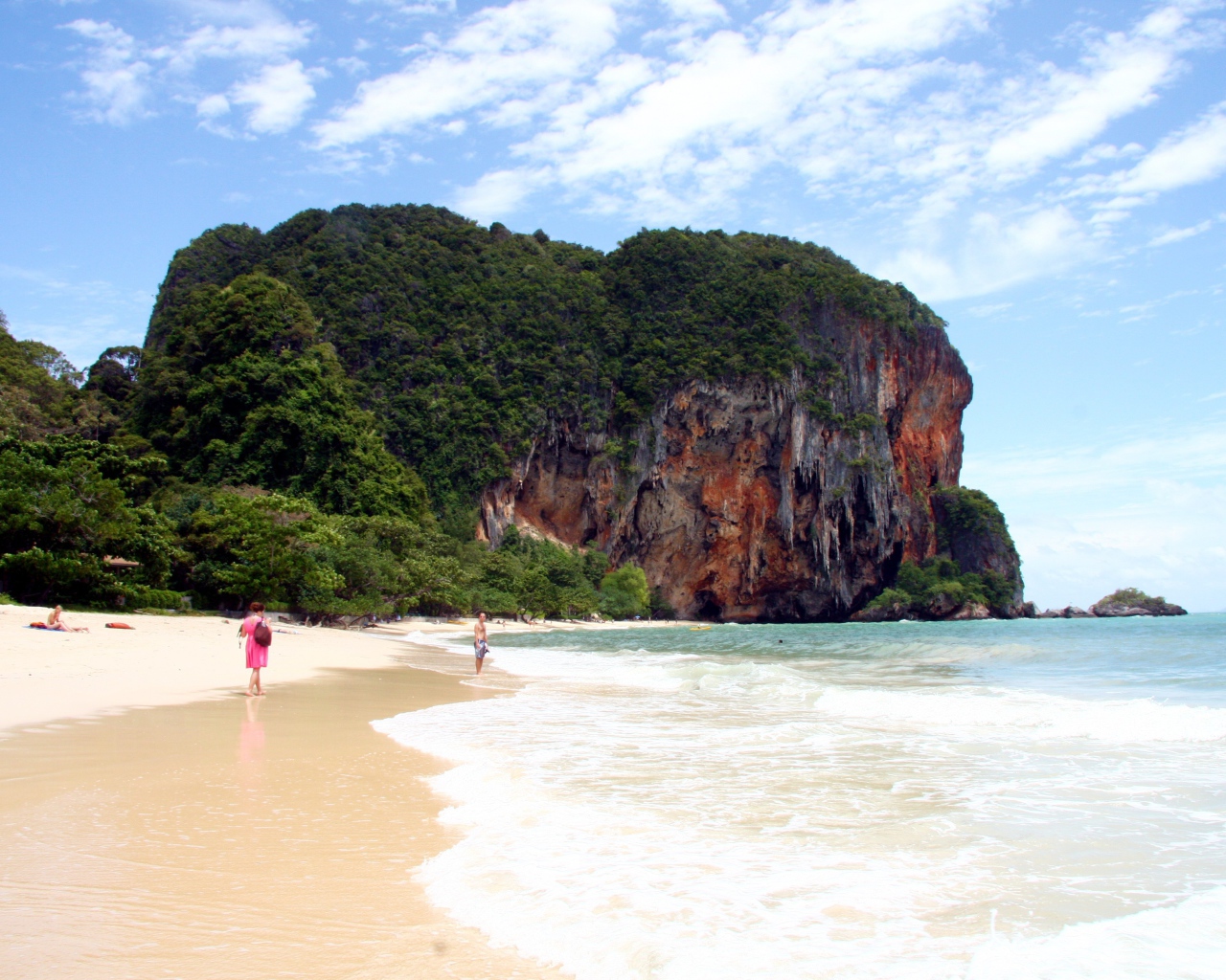 Золотой пляж на курорте Краби, Таиланд