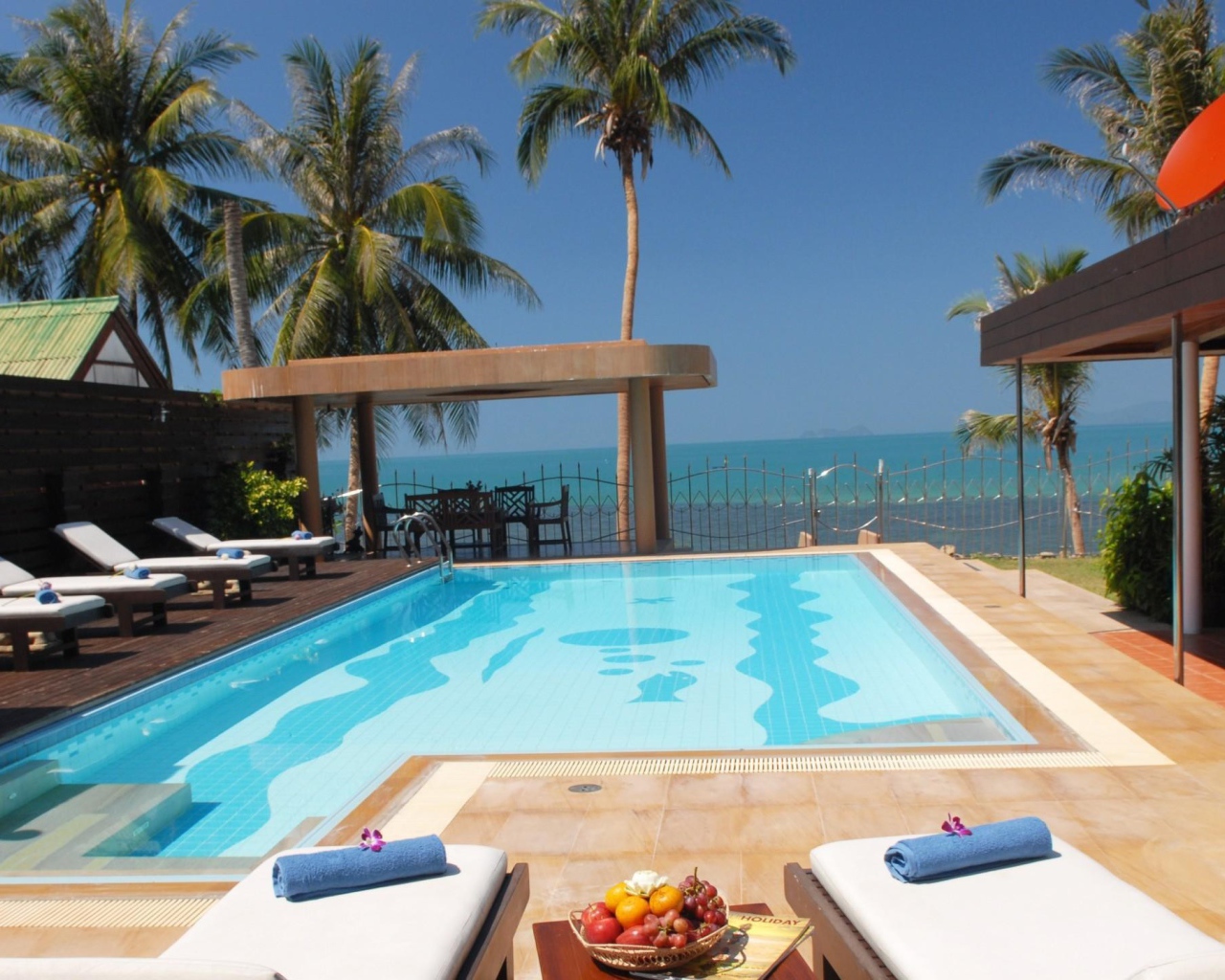 Отель на берегу моря на острове Самуи, Таиланд