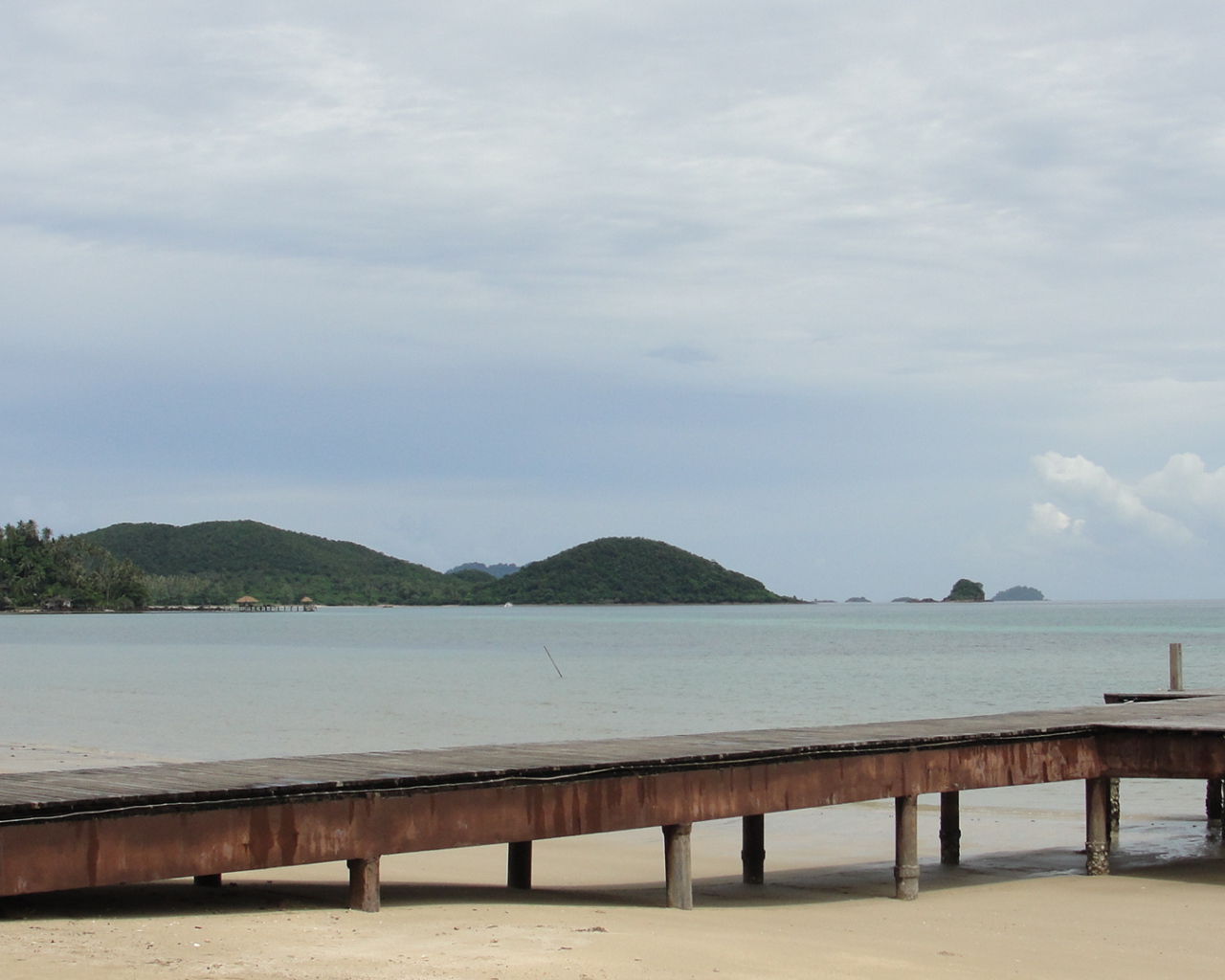 Причал на курорте Ча Ам, Таиланд