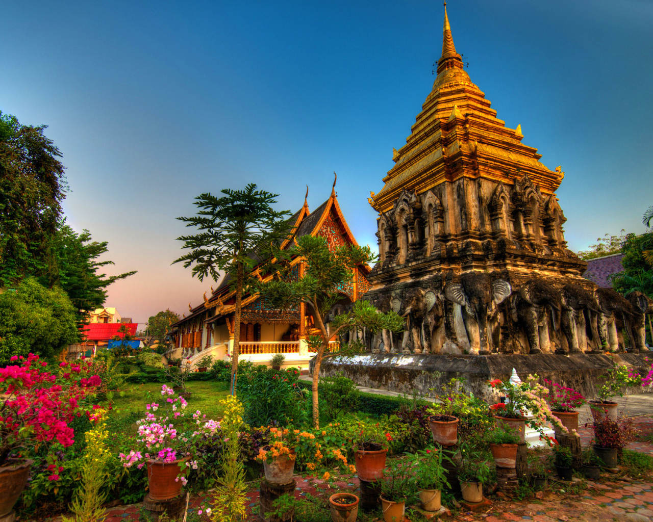Храмовый комплекс на курорте Чианг Май, Таиланд