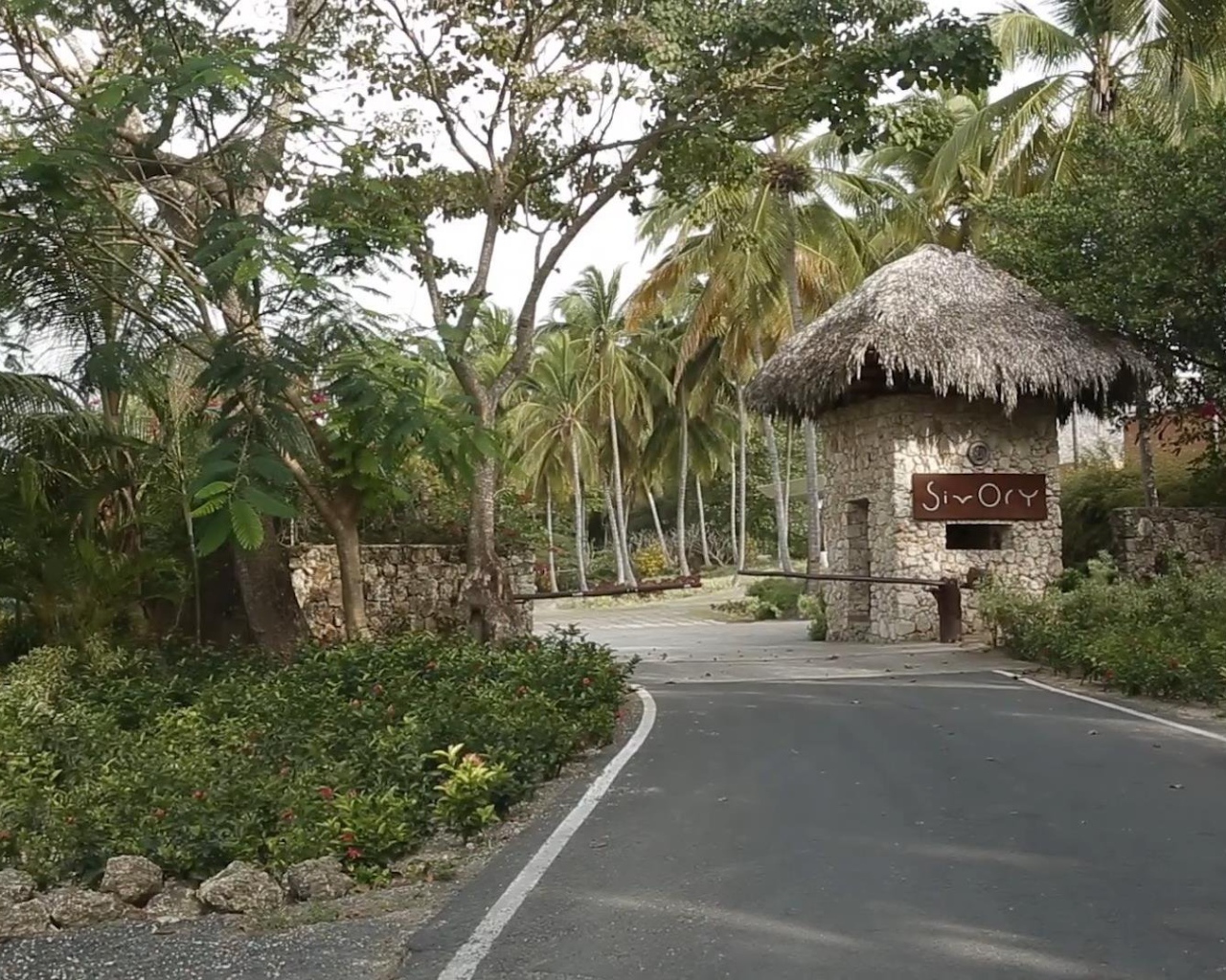 Дорога к пляжу в Пхукете