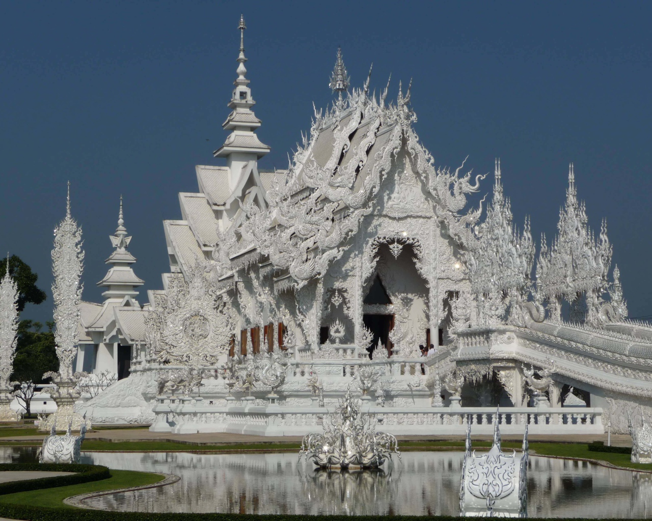 Белый храм на курорте Чианг Май, Таиланд