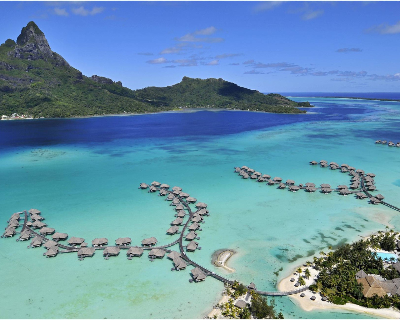 Зимний отдых на курорте острова Ко Лан, Таиланд