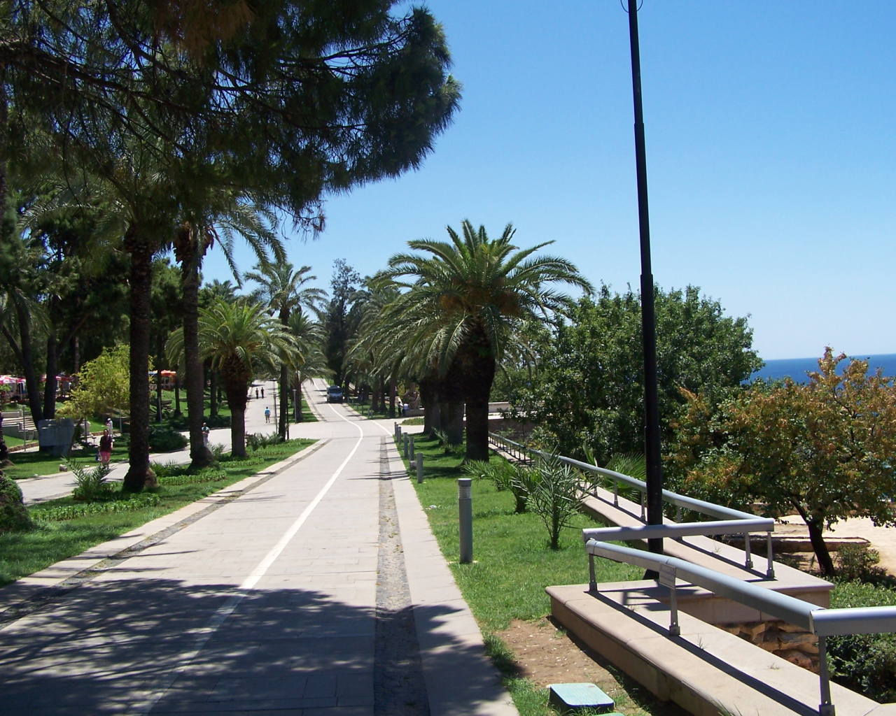 Городские улицы в Кушадасы, Турция