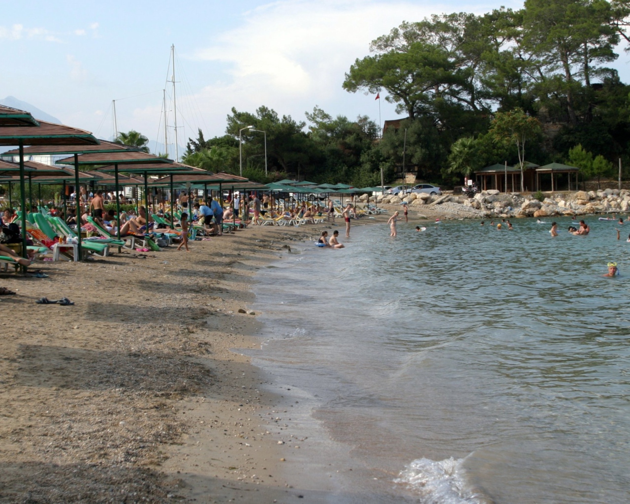 Пляж Лунный свет в Кемере, Турция