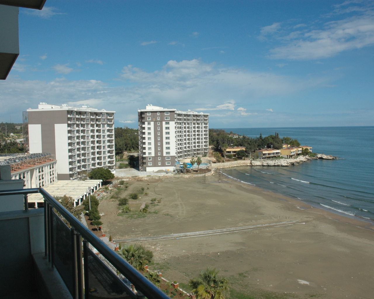 Вид с балкона отеля в Мерсине, Турция