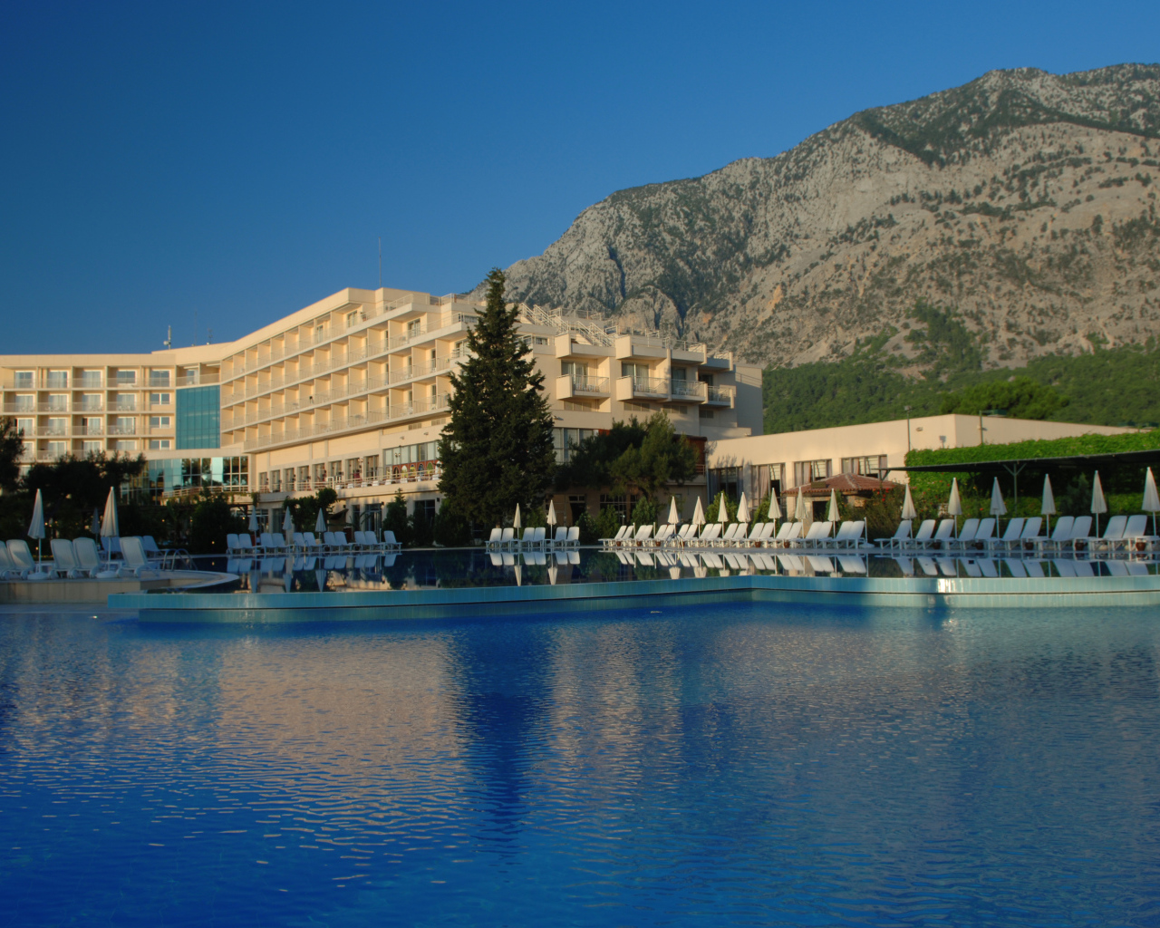 Курорт Кушадасы зимой, Турция