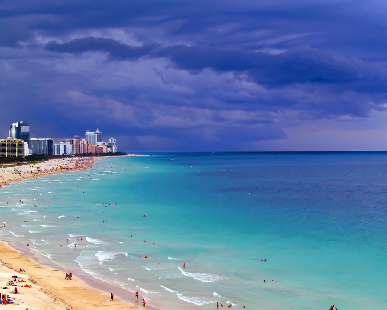 Голубое море в Майами