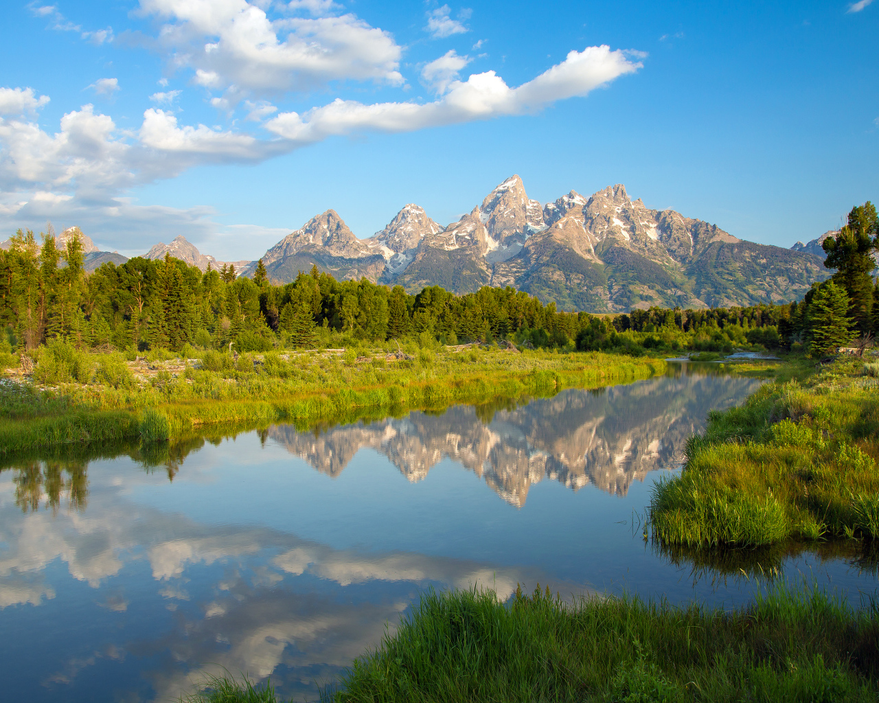Утро в парке Гранд-Титон в Вайоминге, США