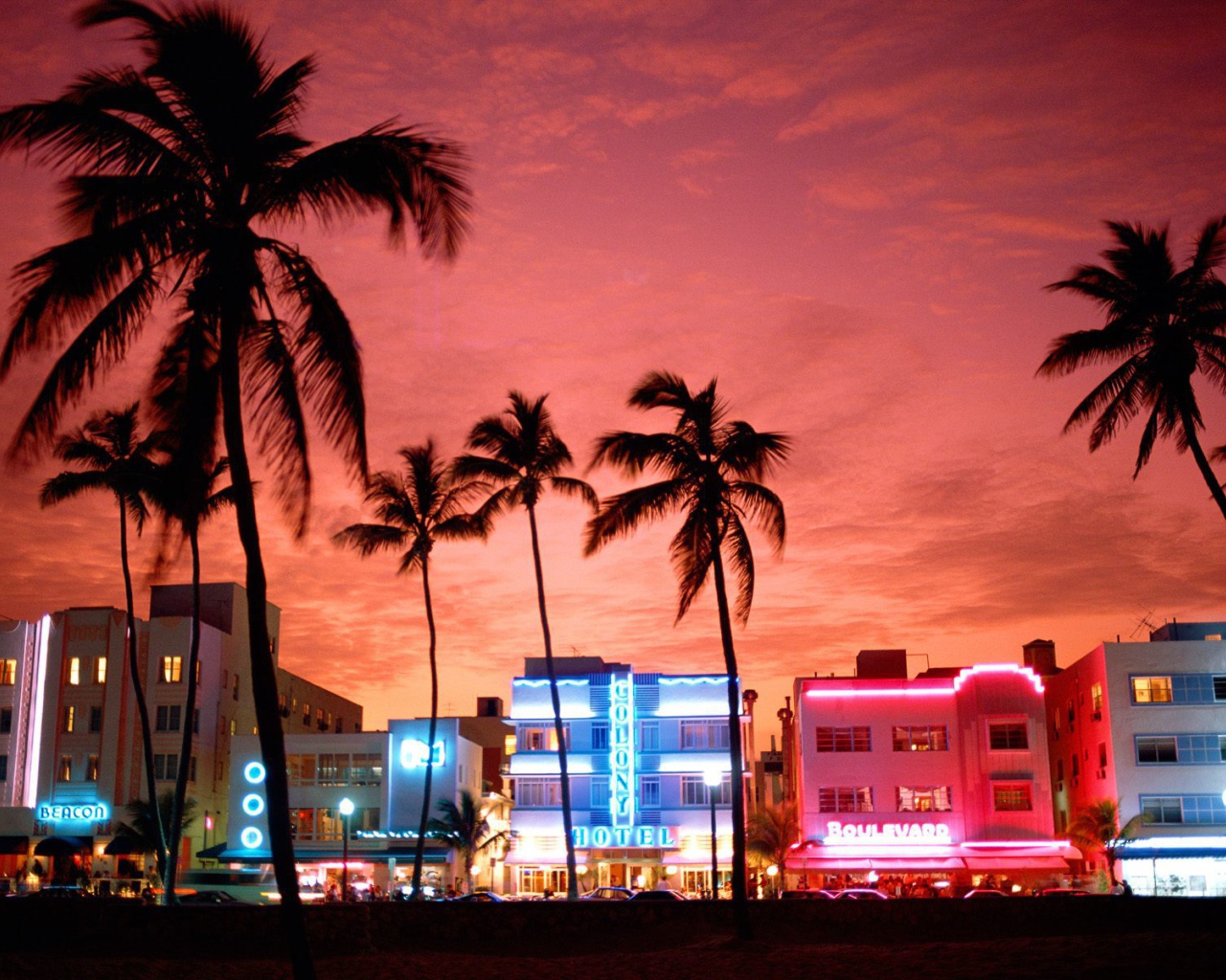 Неоновые огни Майами