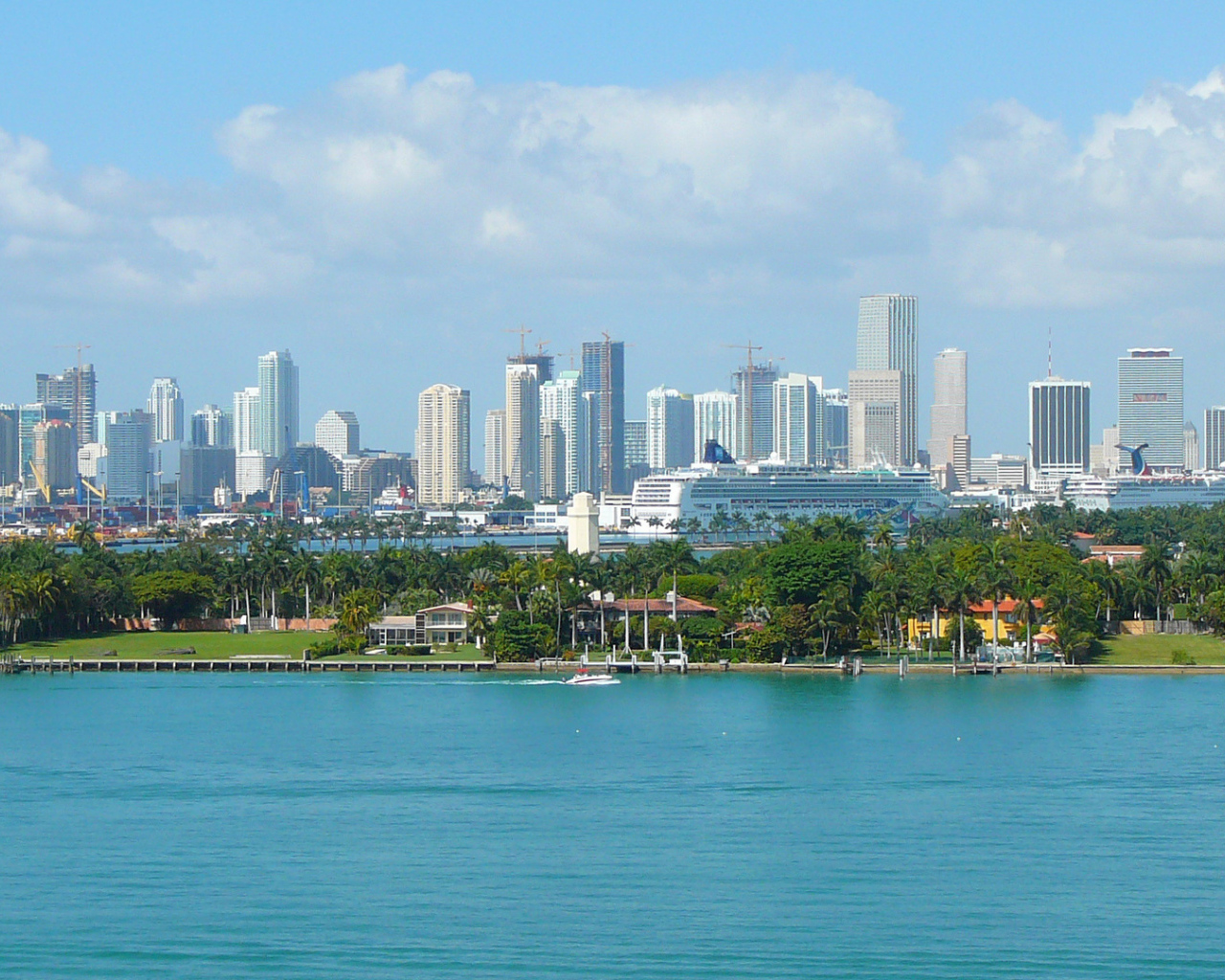 Солнечный день в Майами