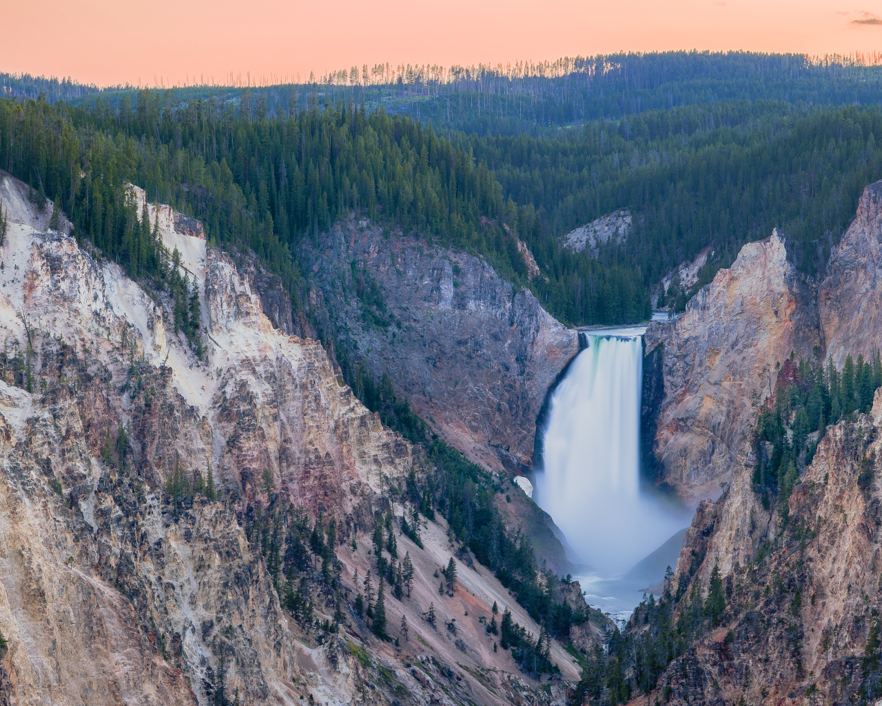 Закат в Гранд-каньоне