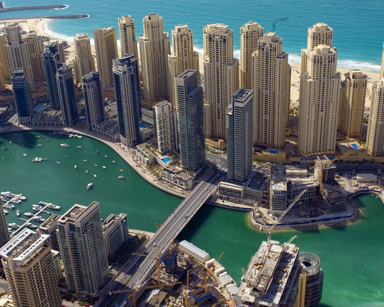 Высотные здания в Дубаи