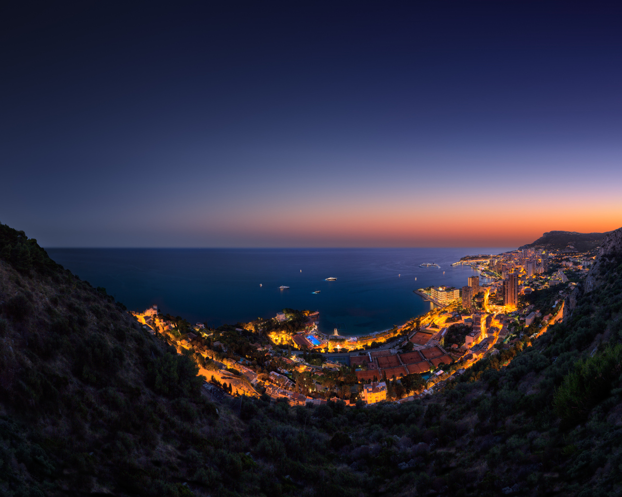 Vista Palace над Монако