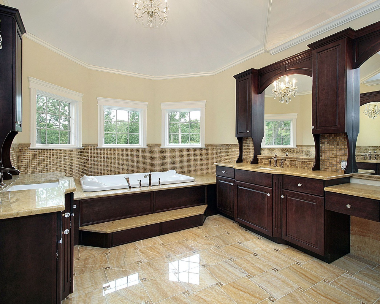 Просторная ванная комната в коричневых тонах