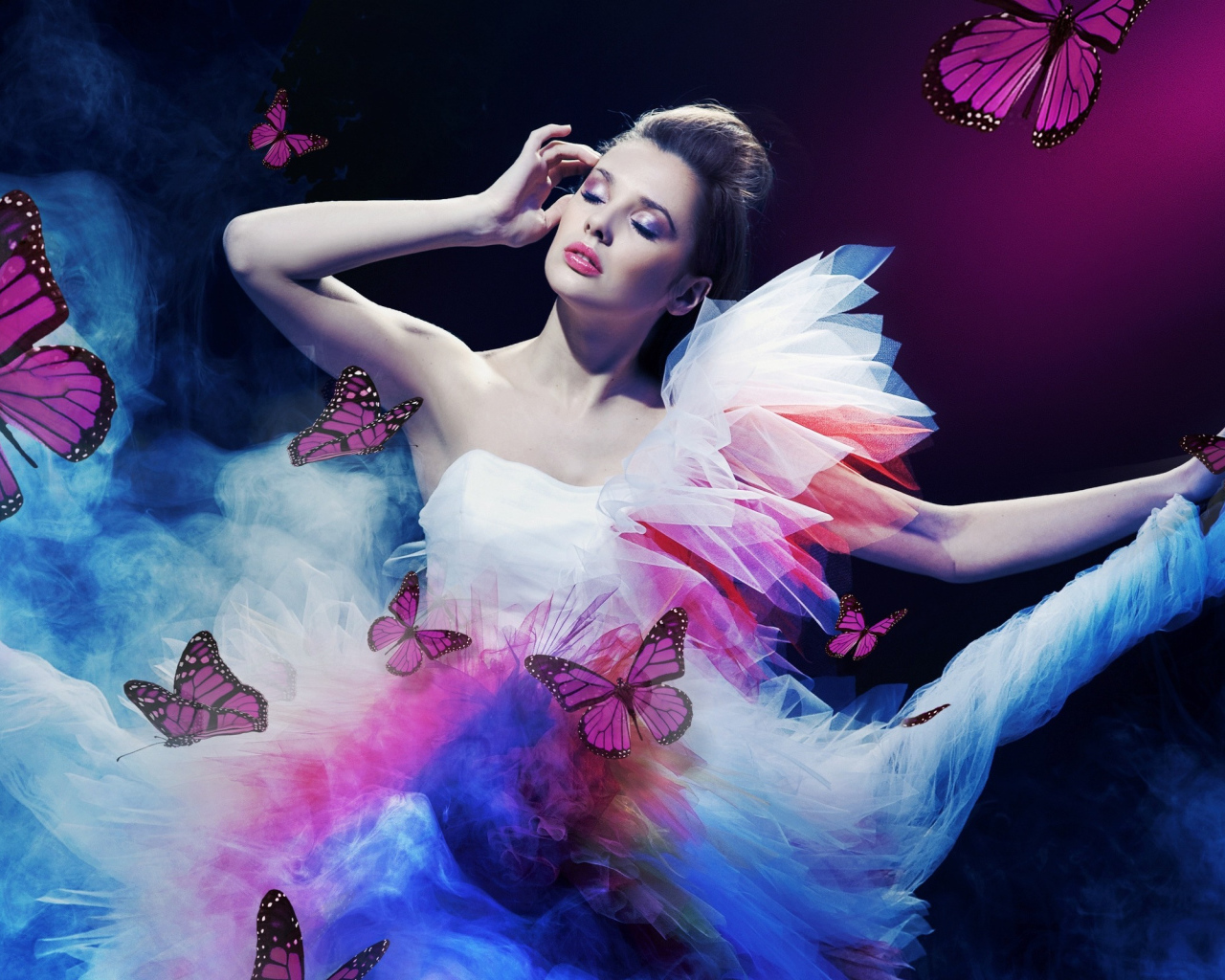 Балерина в окружении бабочек
