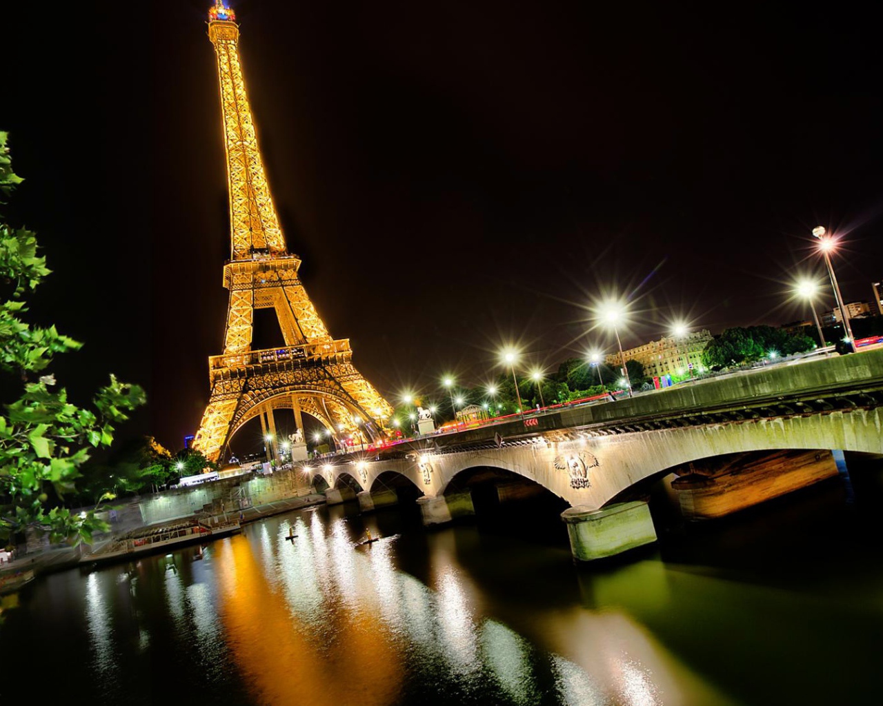 Beautiful night photo of the Eiffel Tower