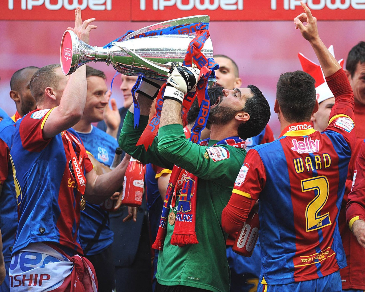 Возлюбленный Футбольный клуб Кристал Пэлас