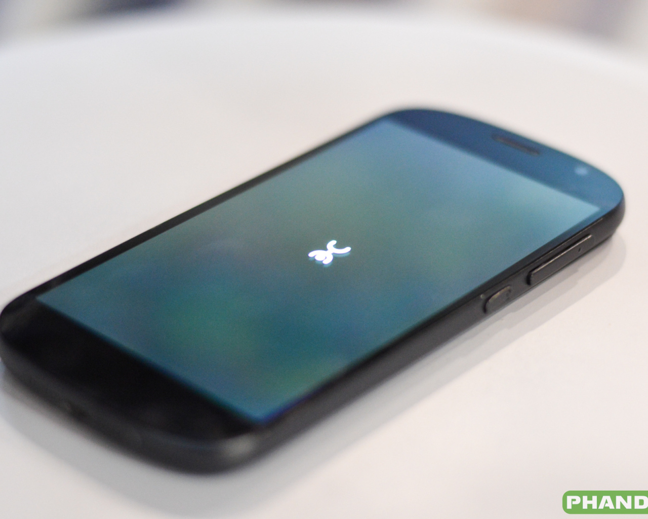 Большой экран YotaPhone 2