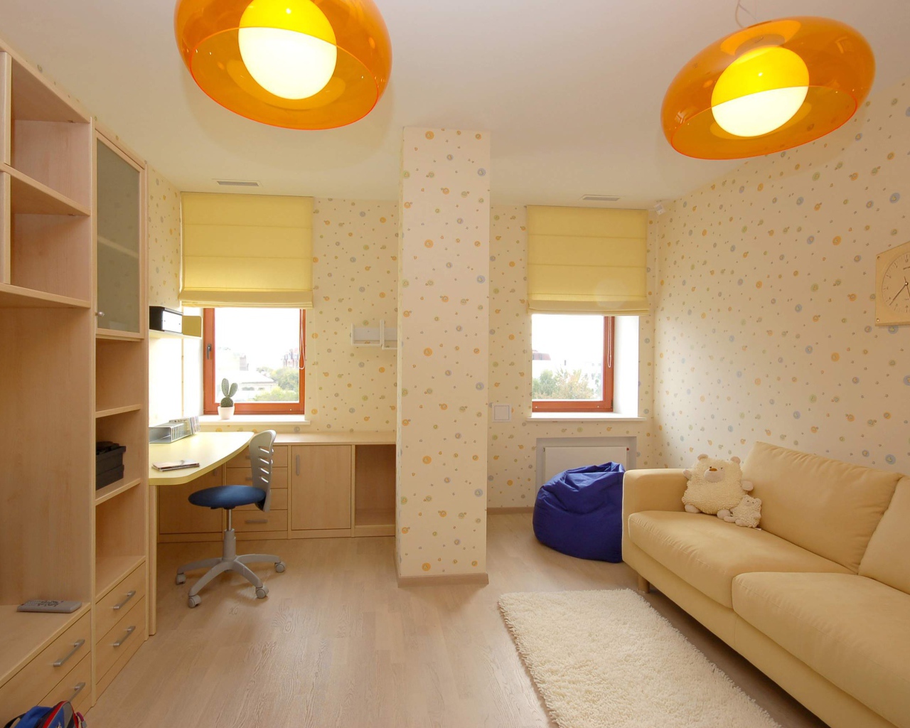 Яркие люстры в детской