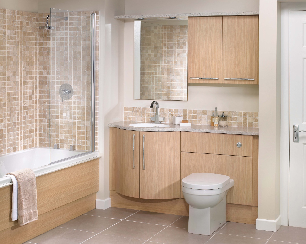 Коричневый декор ванной