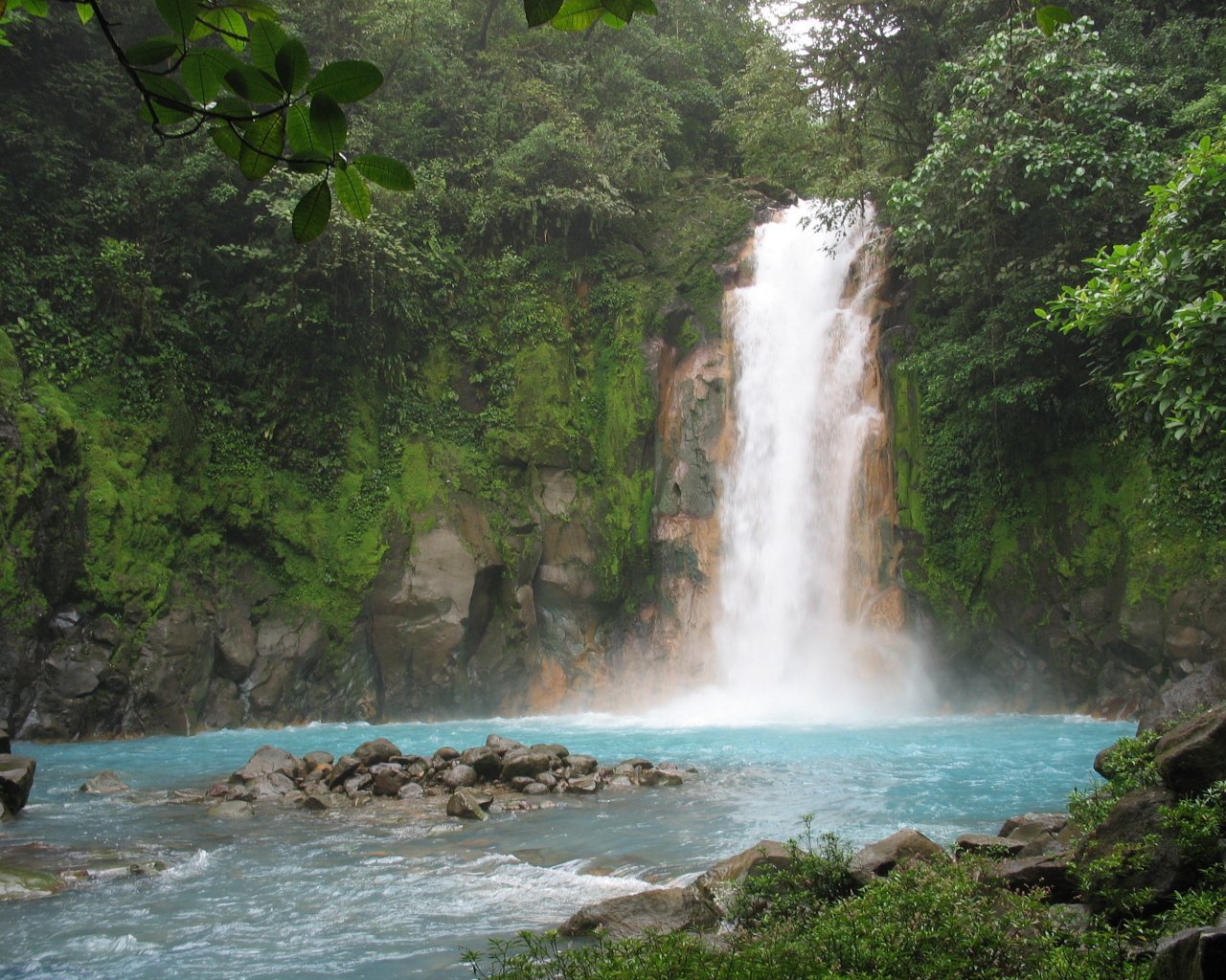 Селеста водопад в Коста-Рика