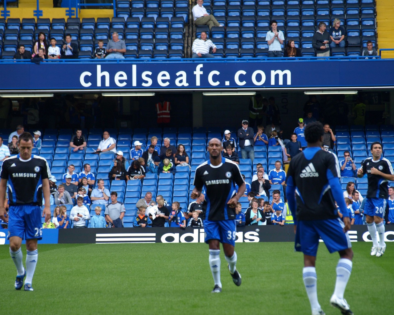 Челси команда на поле