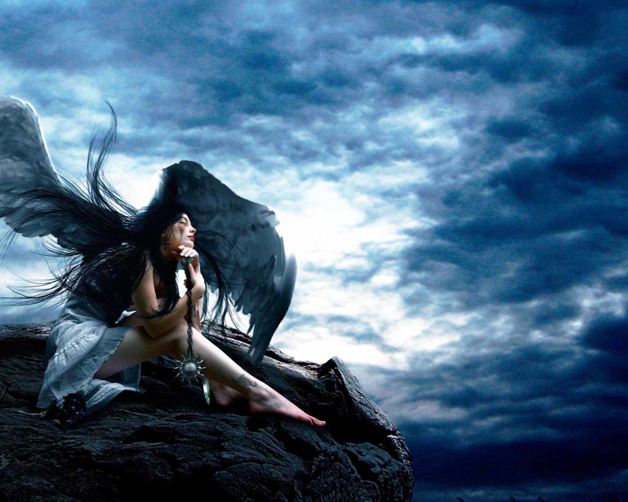 Падший ангел с татуировкой