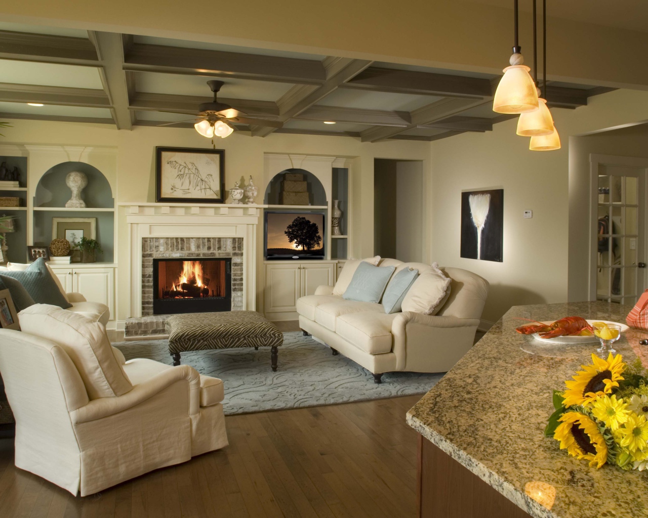 Камин в гостиной