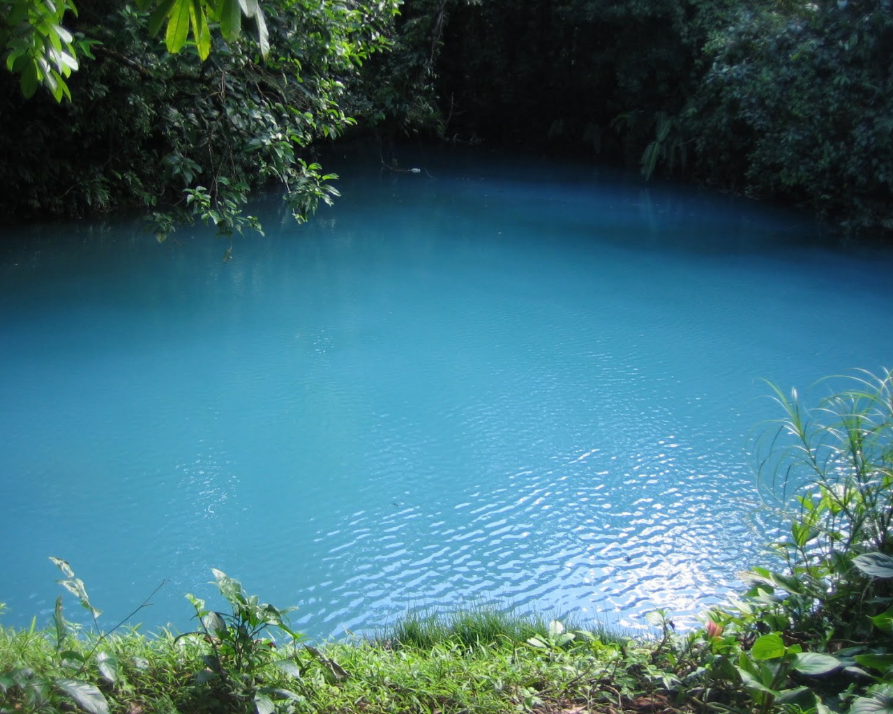 Горячие озеро в Коста-Рика