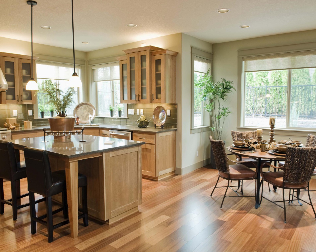 Кухня-столовая в доме