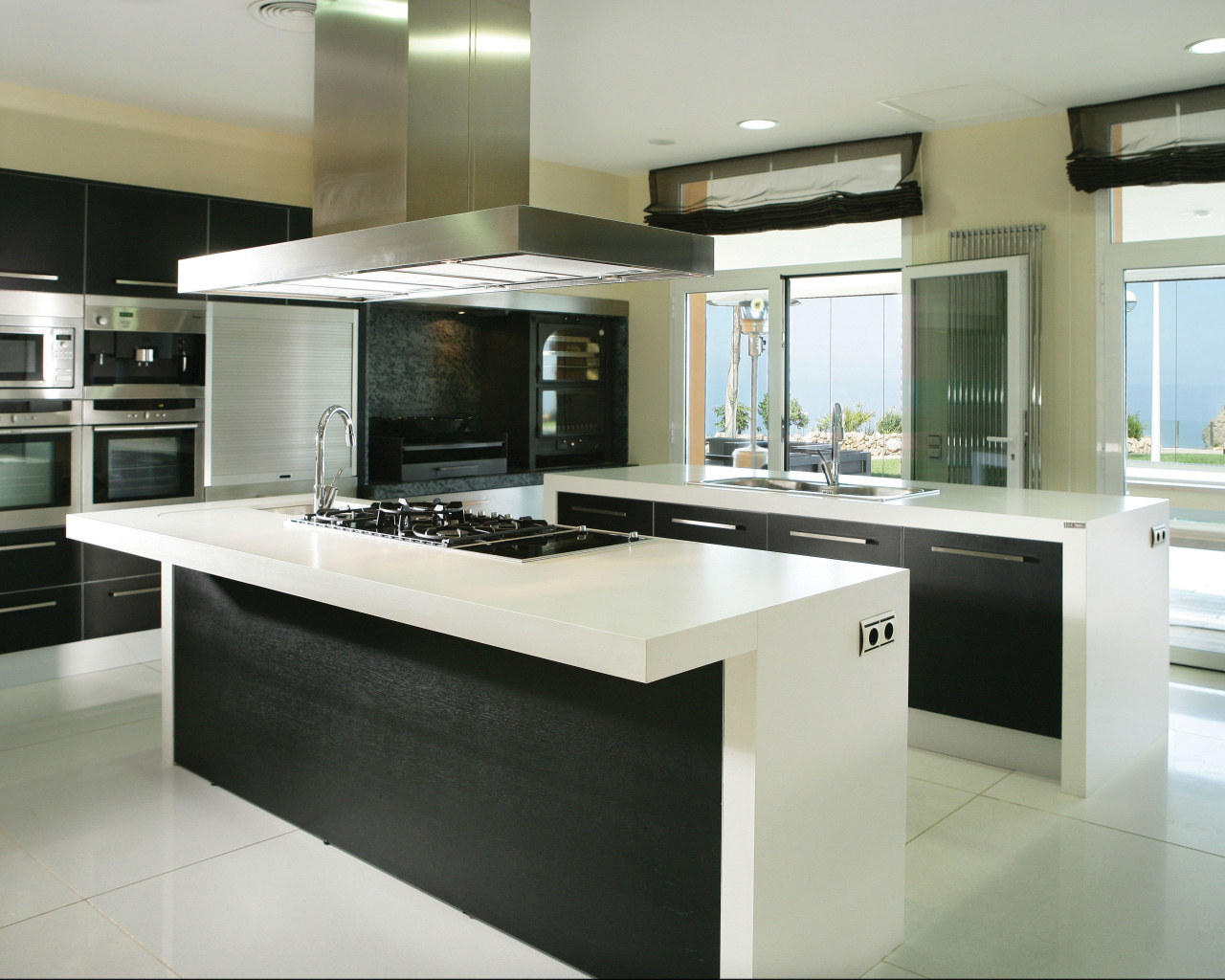 Кухня для большой семьи