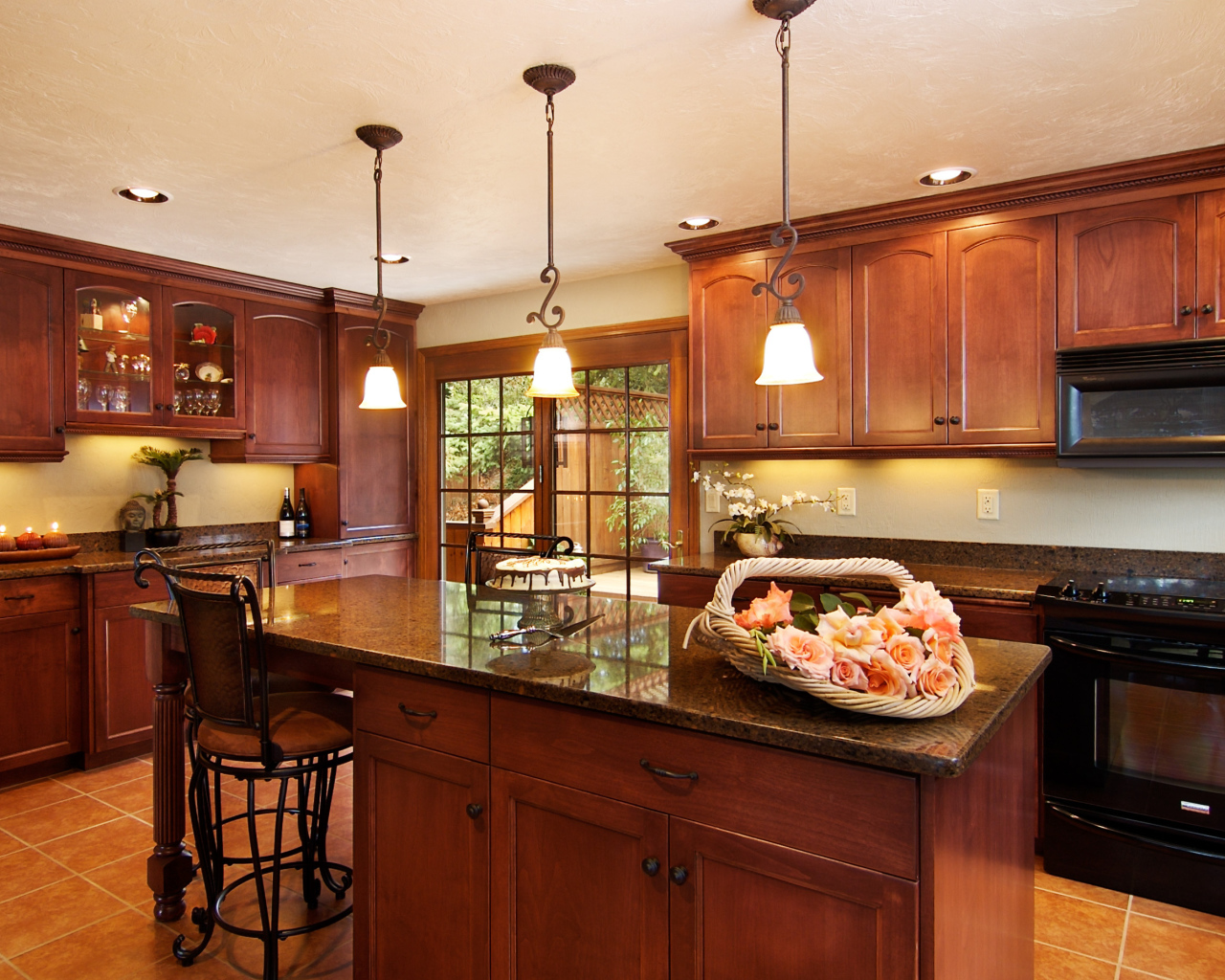 Кухня в уютном доме