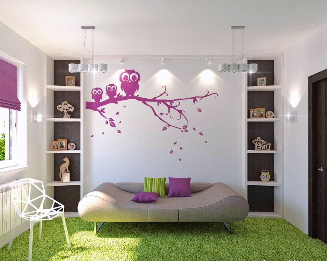 Сиреневая аппликация на стене в детской