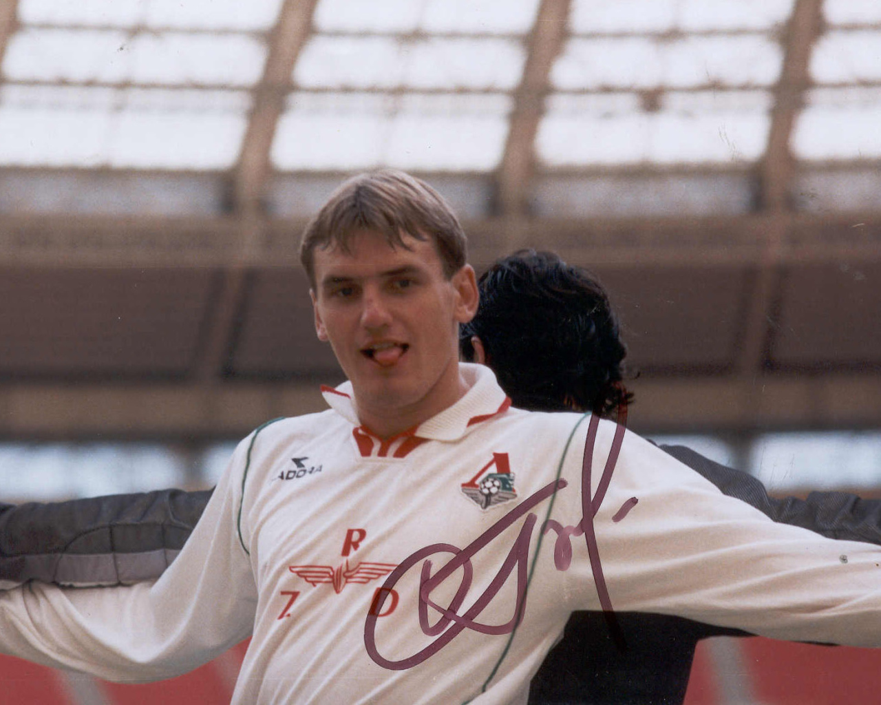 Игрок Локомотива Дмитрий Булыкин