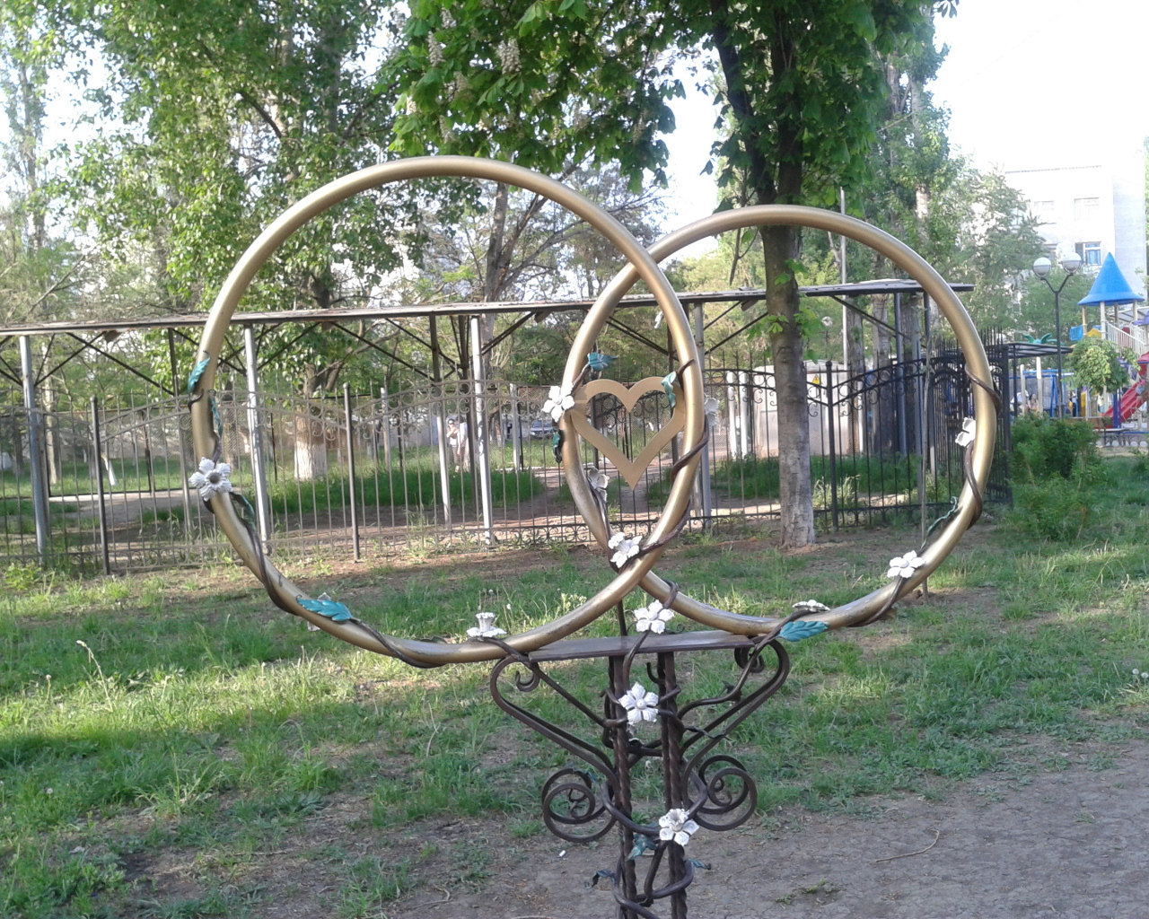 Памятник влюбленным Одесса