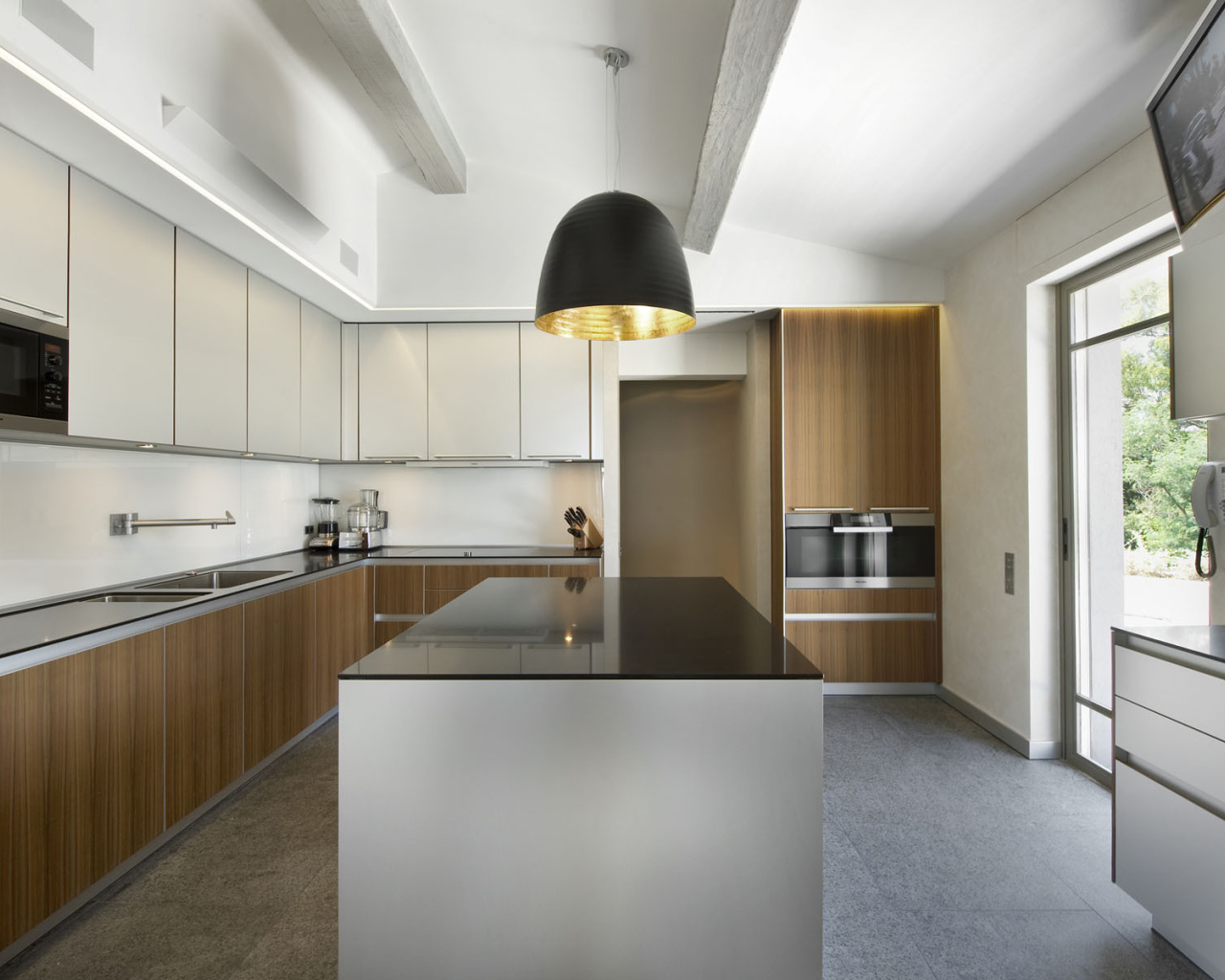 Минималистский интерьер кухни