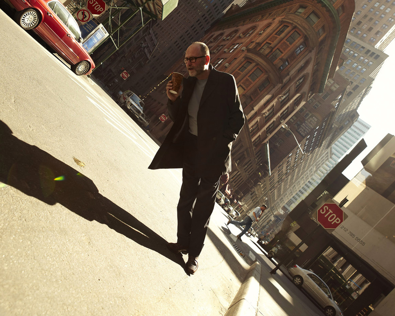 Фотография старик в городе