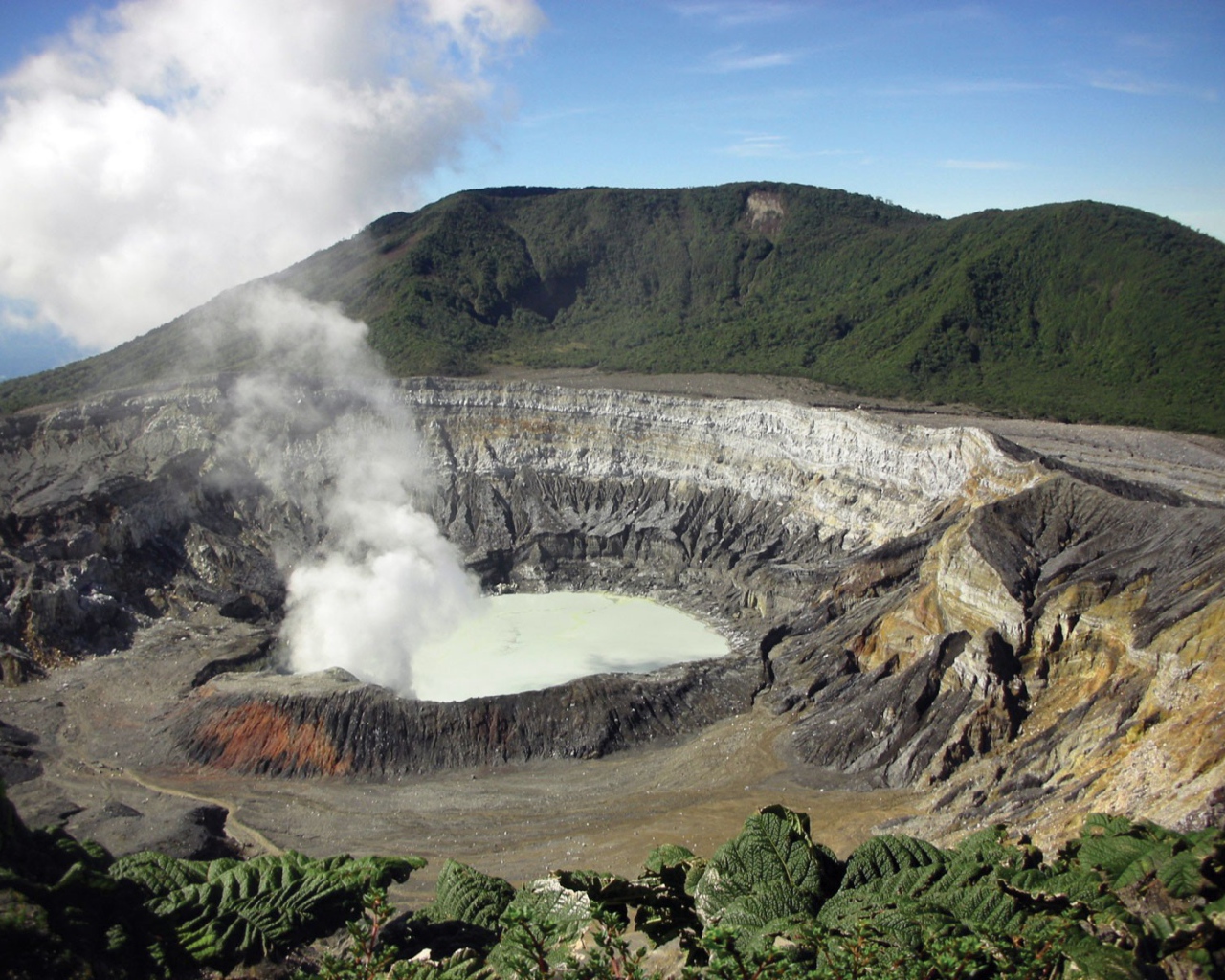 Поас вулкан Коста-Рика