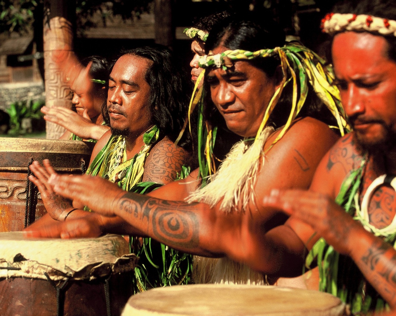 Полинезийские татуировки на руках