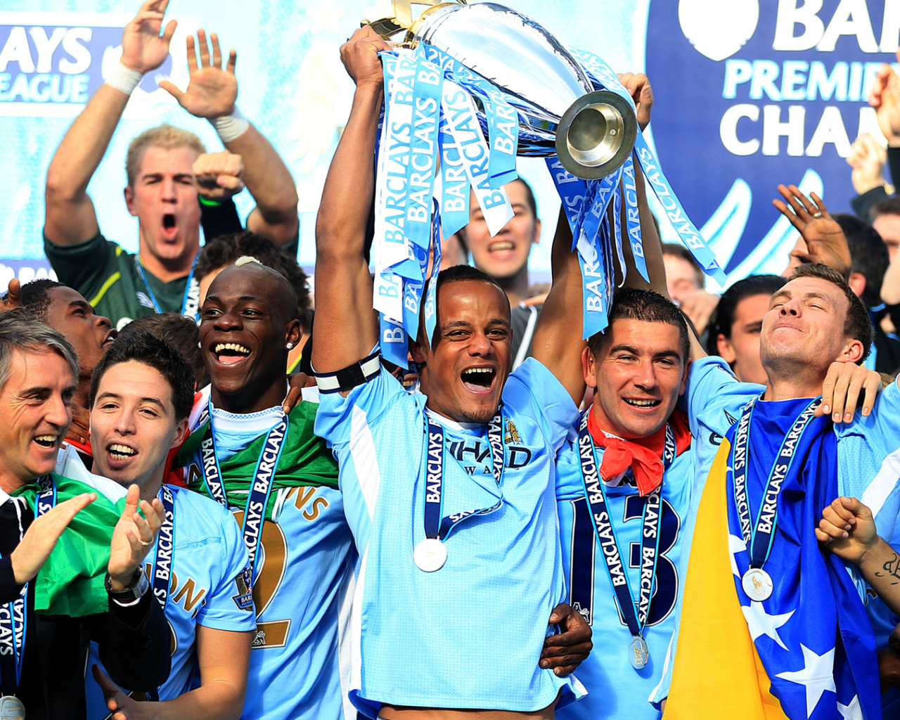 Популярный Футбольный клуб Манчестер Сити