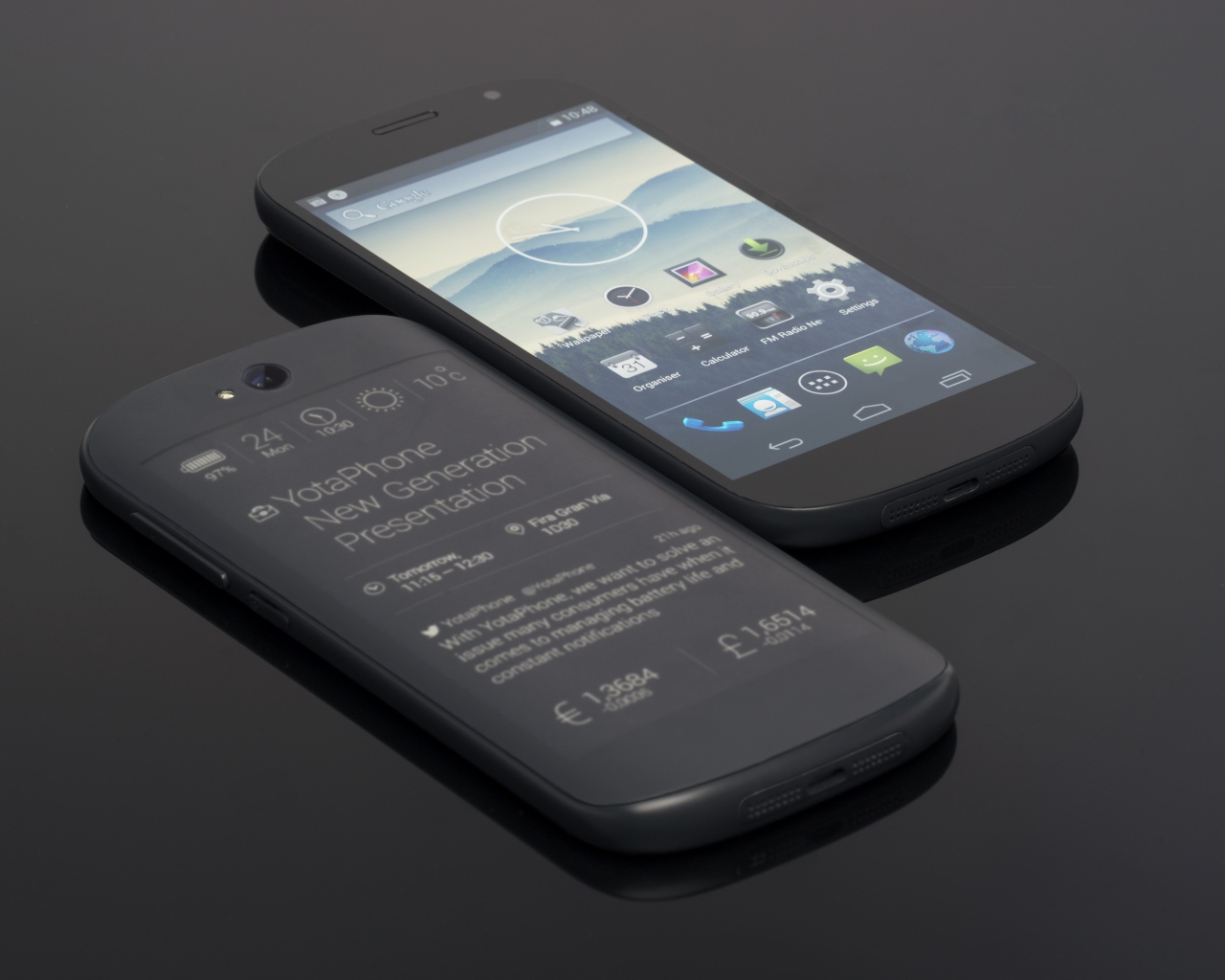Новый российский смартфон YotaPhone 2