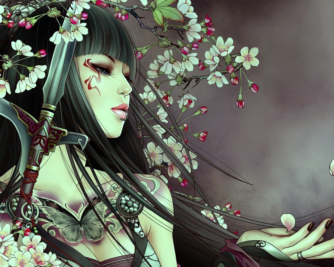 Девушка самурай с татуировкой