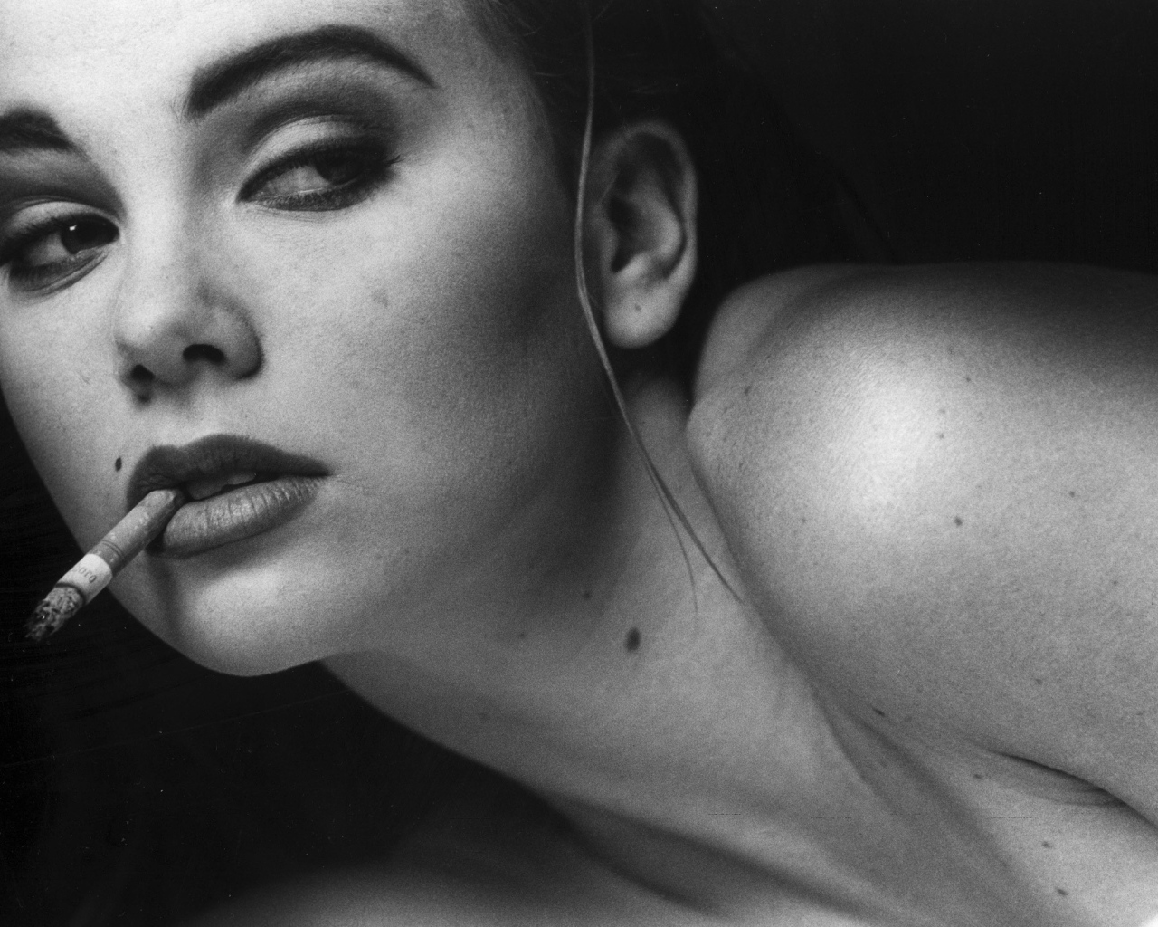 Саша Грей в постели