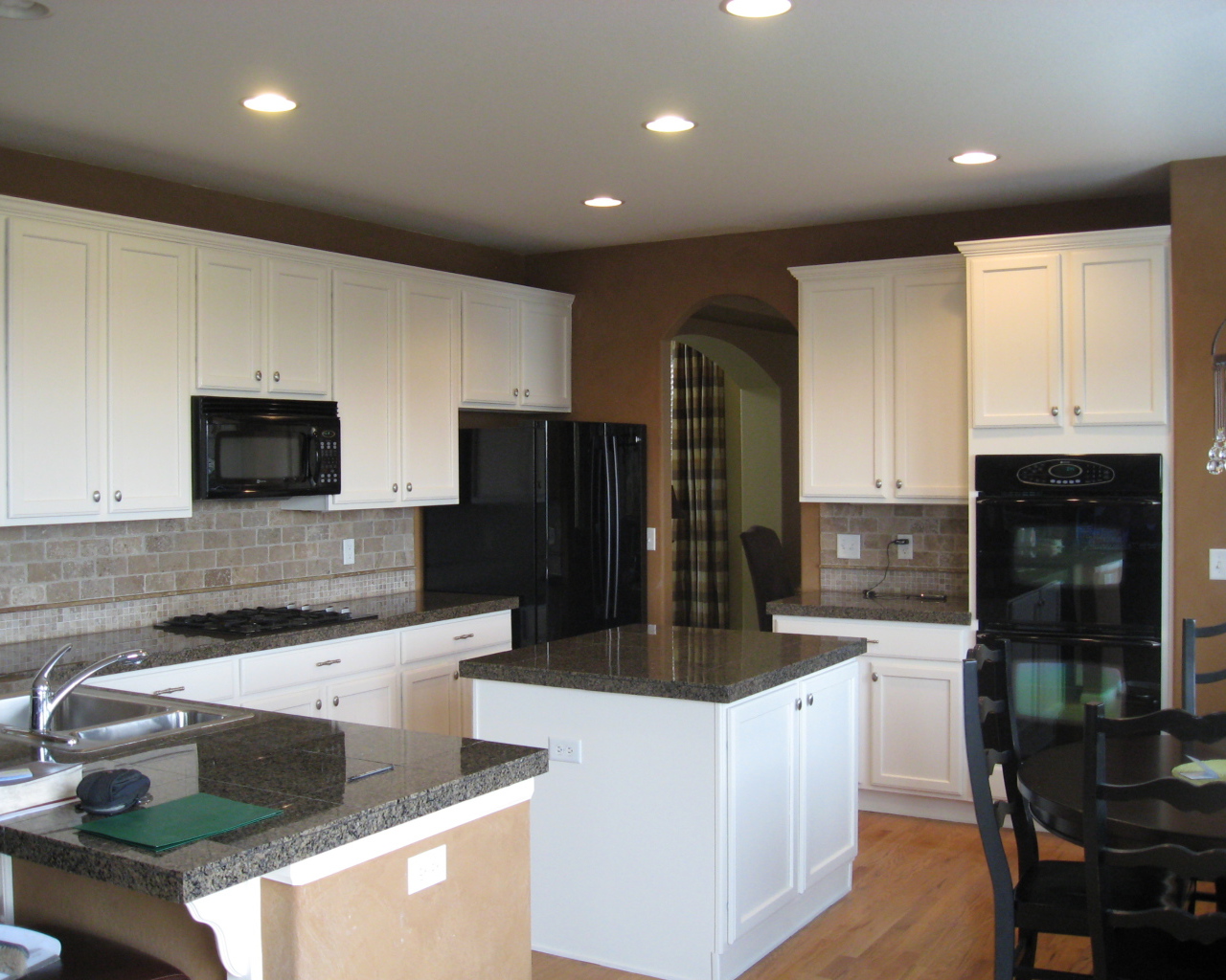 Простой дизайн кухни